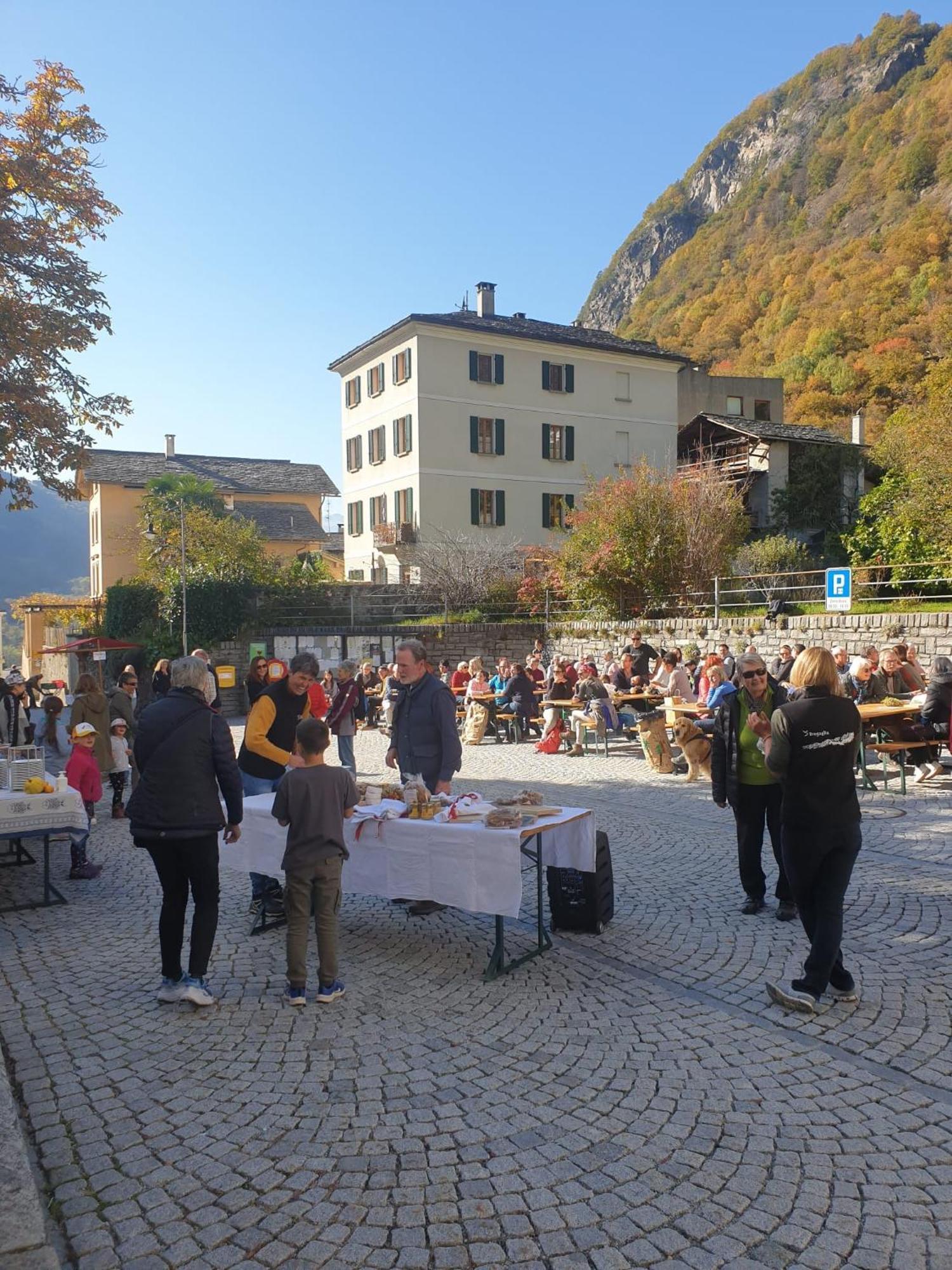 Casa Pool Tra St Moritz E Il Lago Di Como Castasegna 외부 사진